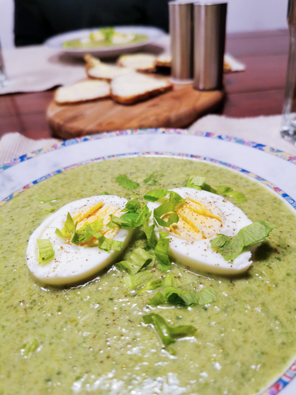 Sellerie-Lauch-Suppe mit Ei_LowCarb